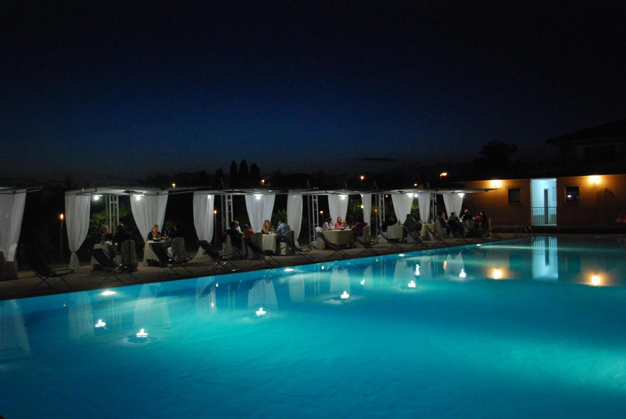 Hotel Borgo Degli Olivi Riotorto Bagian luar foto