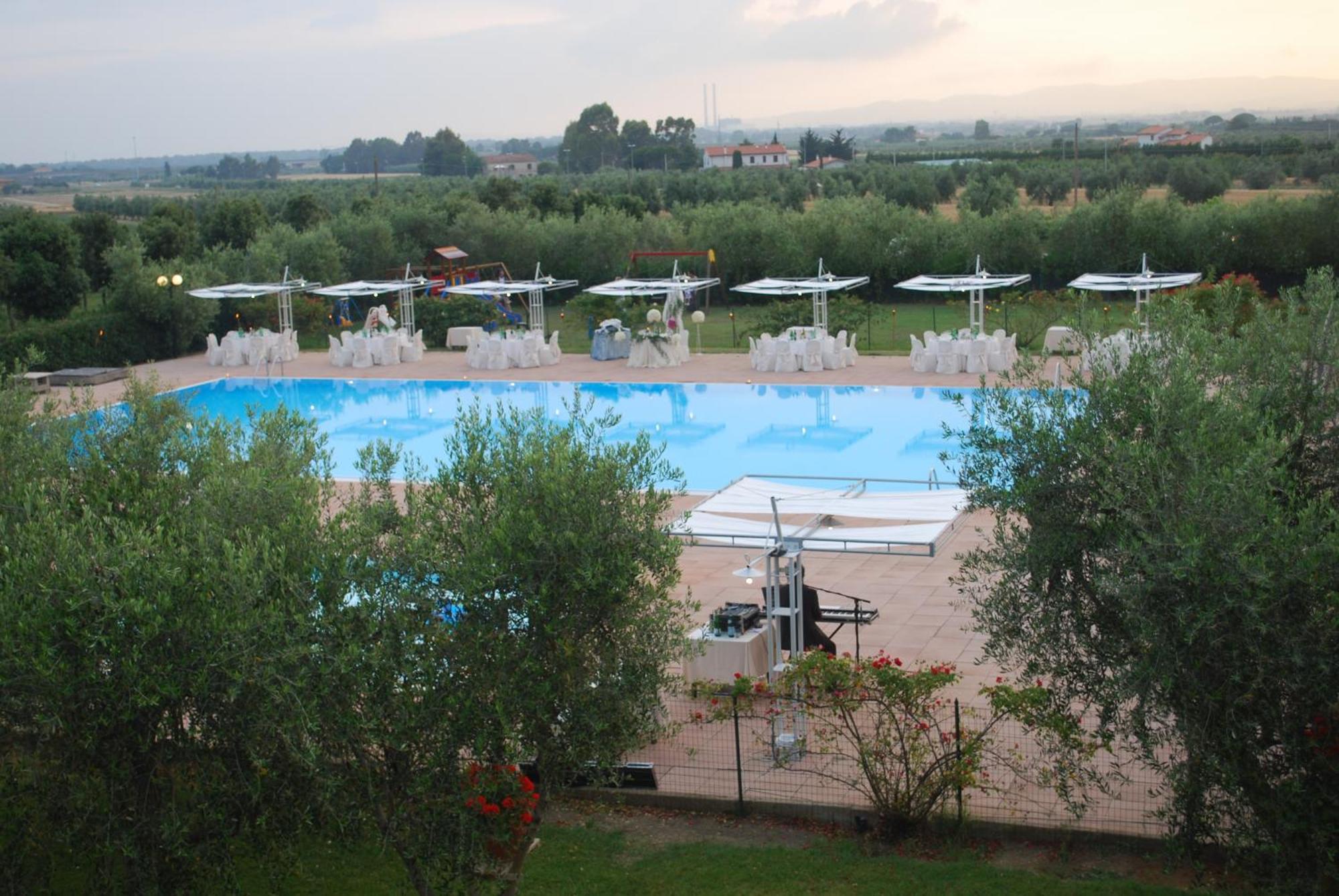 Hotel Borgo Degli Olivi Riotorto Bagian luar foto