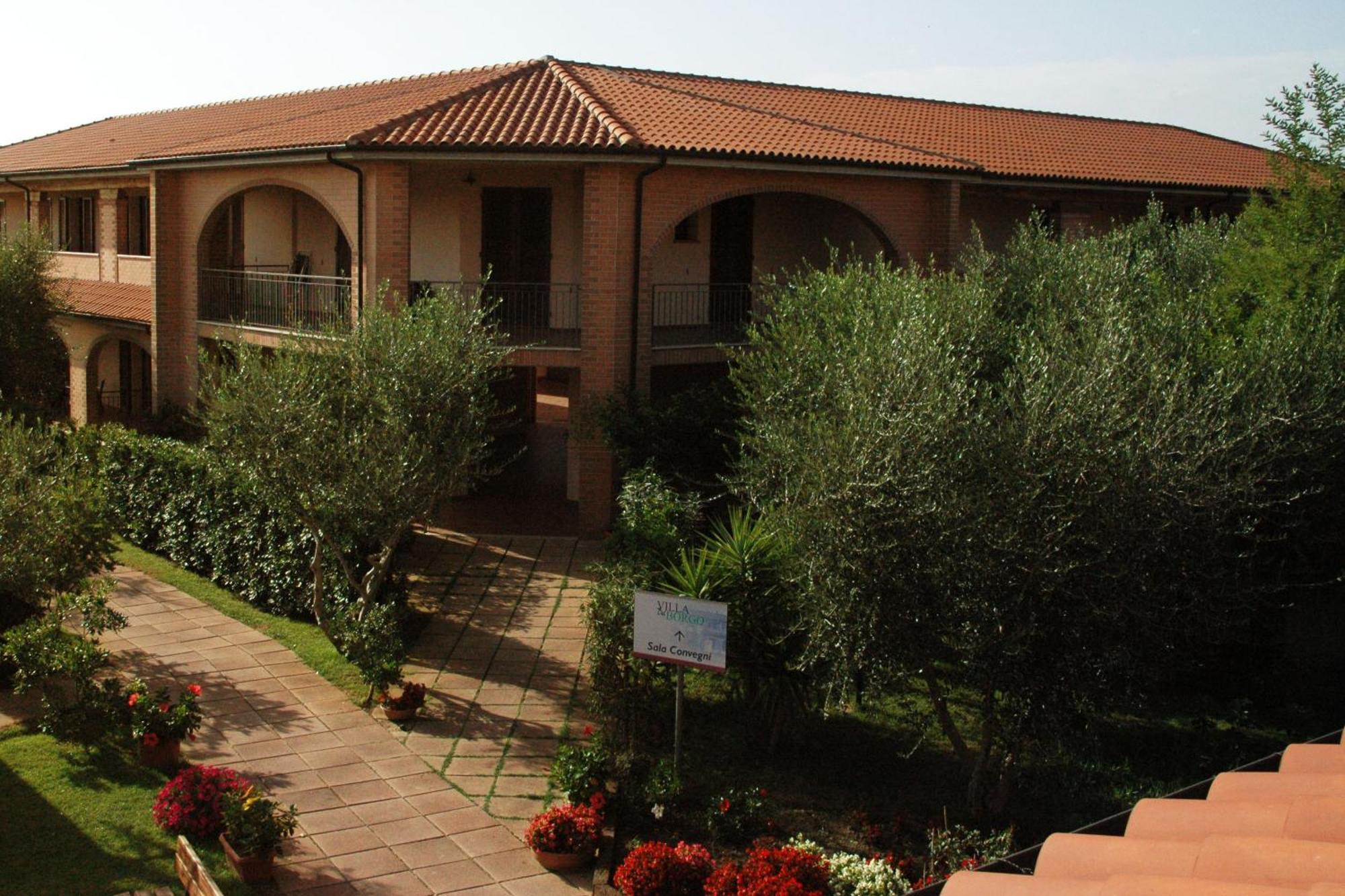 Hotel Borgo Degli Olivi Riotorto Bagian luar foto