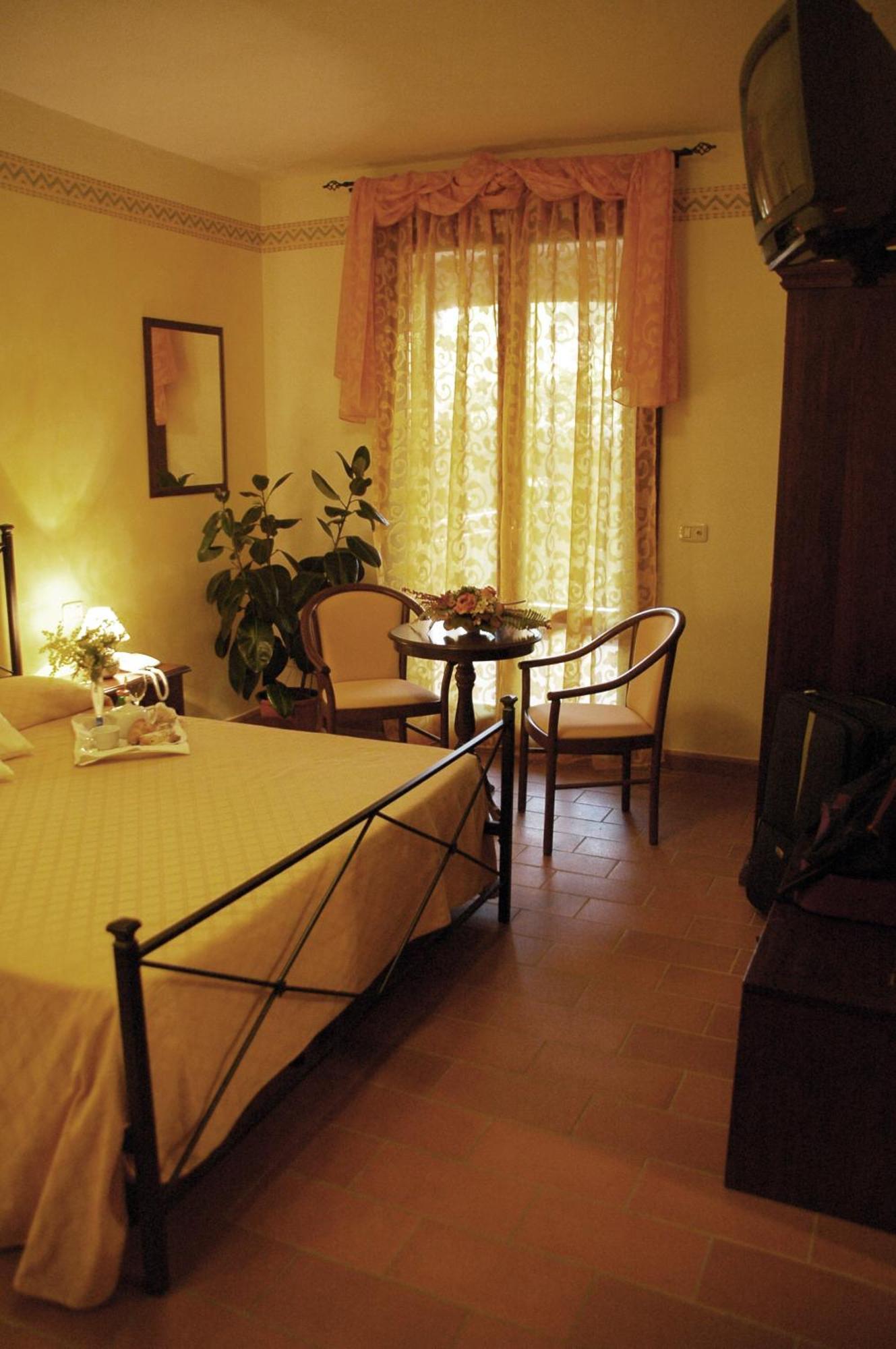 Hotel Borgo Degli Olivi Riotorto Bagian luar foto