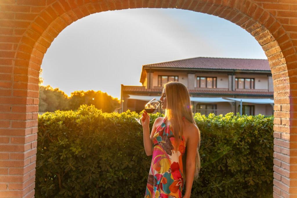 Hotel Borgo Degli Olivi Riotorto Bagian luar foto