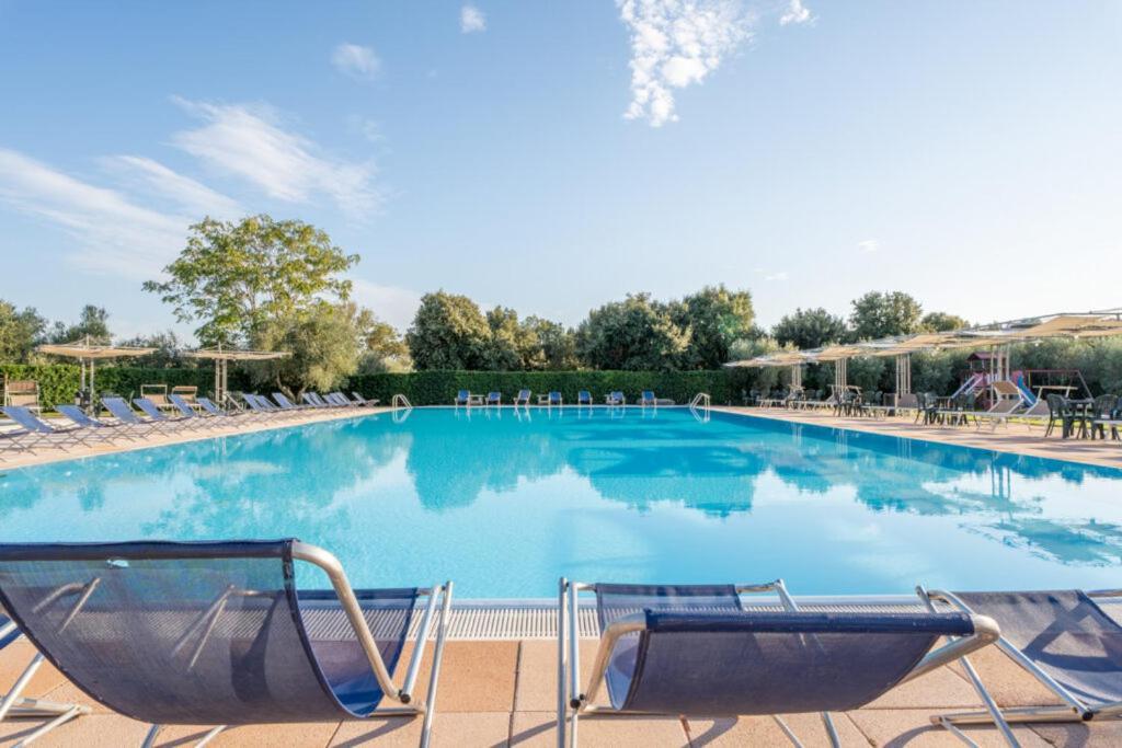 Hotel Borgo Degli Olivi Riotorto Bagian luar foto