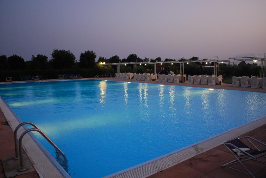 Hotel Borgo Degli Olivi Riotorto Bagian luar foto